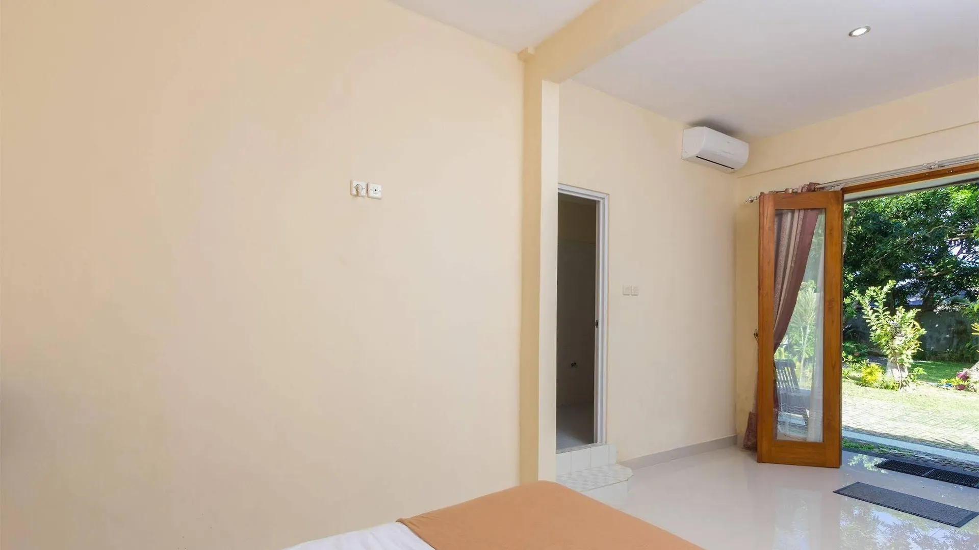 Reddoorz @ Kampial Ungasan Hotel Nusa Dua  2*, Nusa Dua (Bali) Indonesia